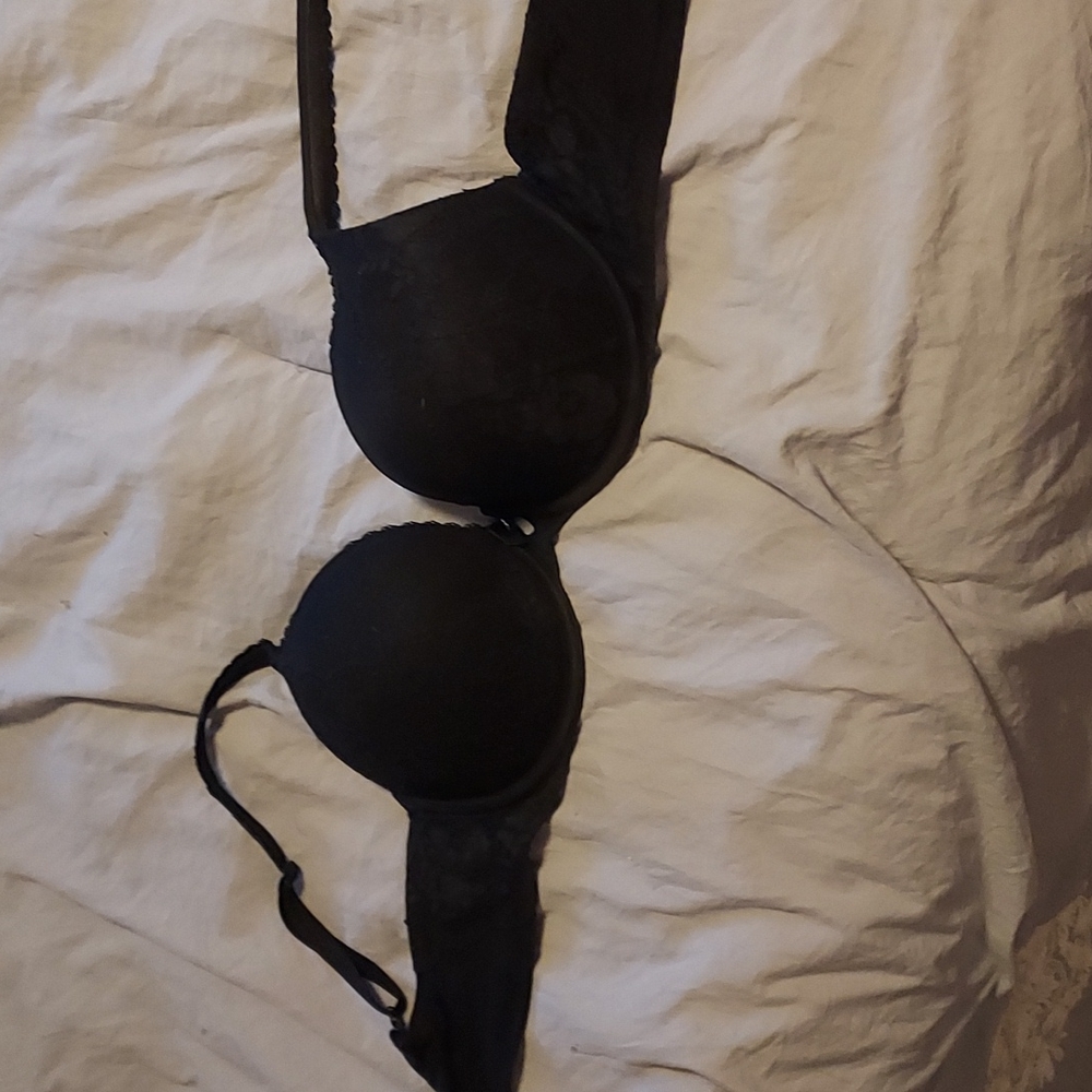 Victoria secret bra 34D